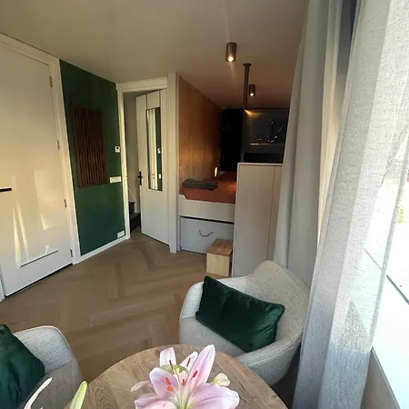 Cozy Cabin At Houseboat * Amsterdam